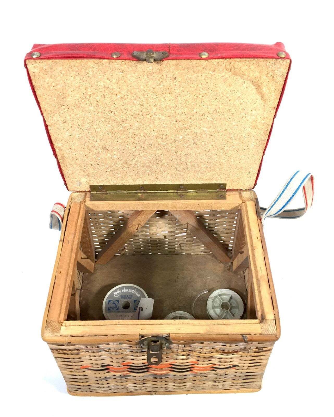 Vintage 1970s Wicker Fishing Tackle Basket / Seat Storage Box & Shoulder Strap photo vinterior