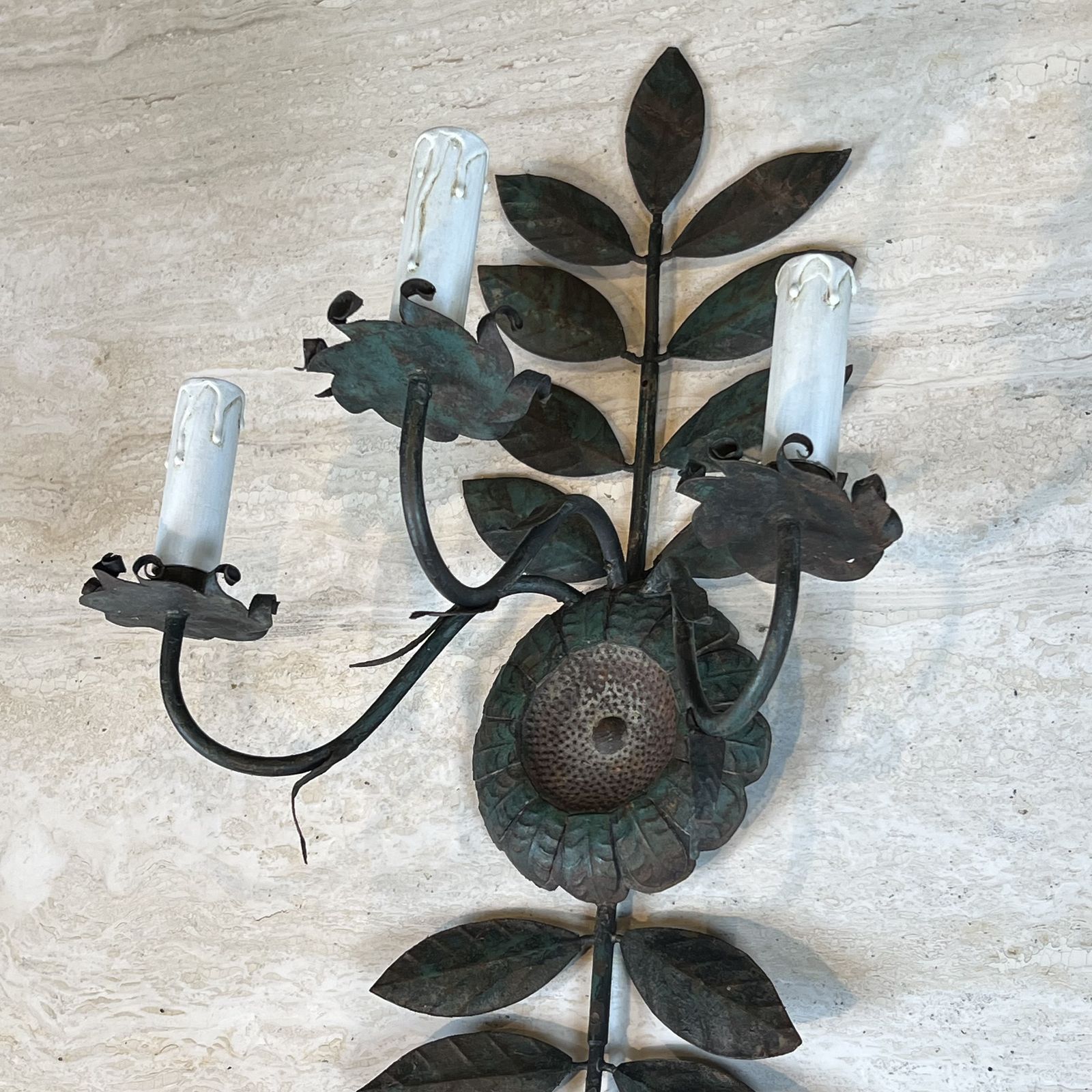 photo vintage Pair Of Decorative Wall Sconces With Sunflowers And Foliage In Patinated Metal