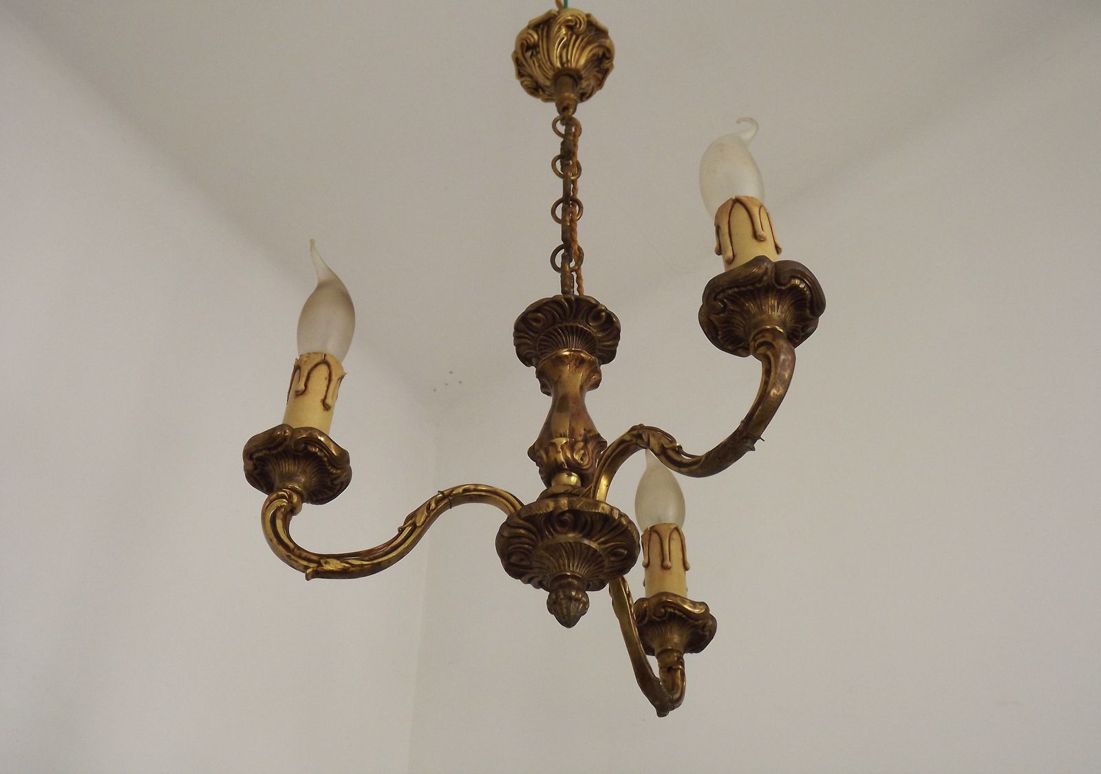 Lustre à 3 lumières de style Art Nouveau français en bronze photo furniture
