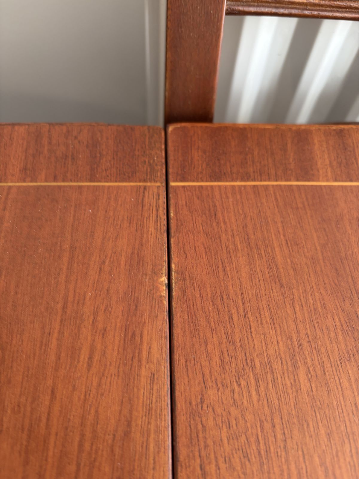 400.0 Macintosh 6 Seater Mahogany Table With 4 Chars photo