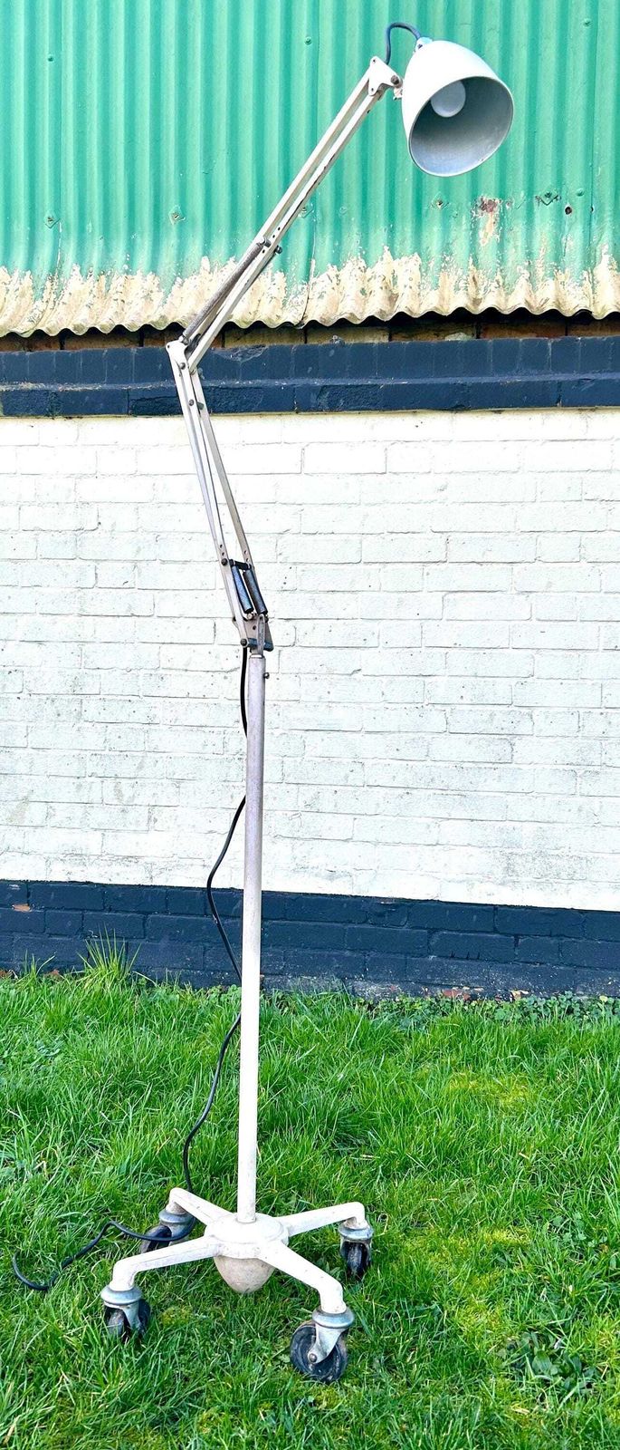 Herbert Terry 1209 Cream Floor Trolley Industrial Vintage Lamp Retro Antique Light Lighting Mancave Mid Century Anglepoise photo furniture