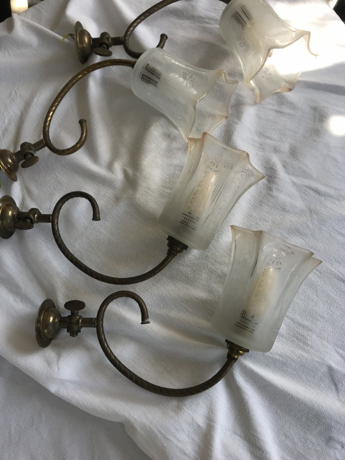 Antique Brass Converted Wall Lights X 4 With X 4 Filigree Scalloped Shape Shades, The Dimensions Below Are Approximate