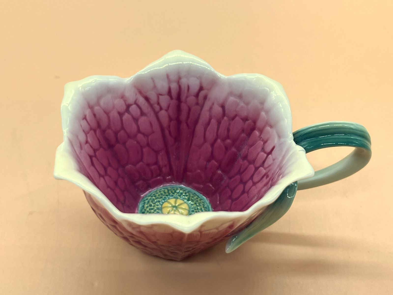 Franz Porcelain Fritillary Design Tea Cup And Saucer Set. Fz00795. photo vinterior