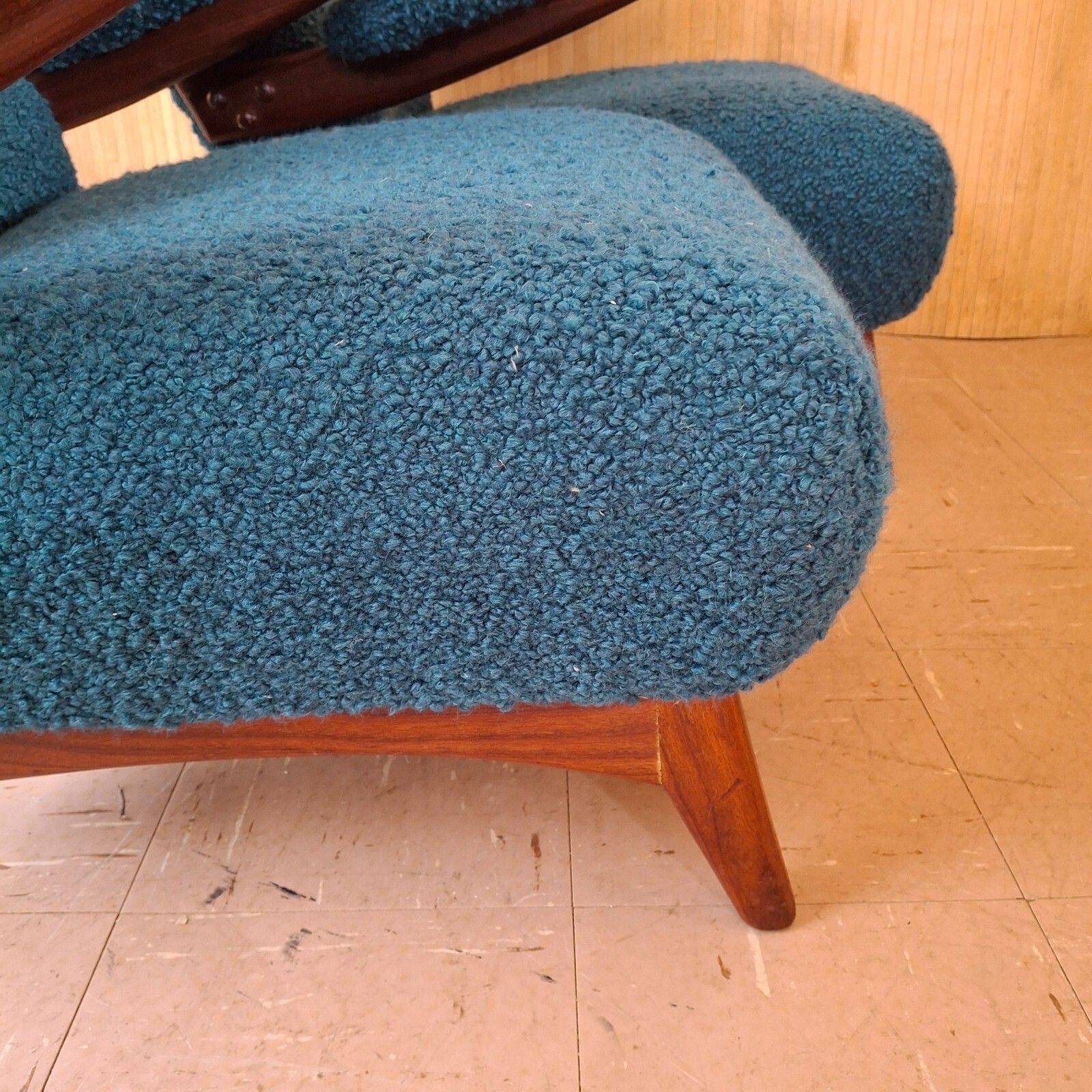 Fab Vintage Pair Greaves & Thomas Teak Lounge Armchairs & Footstools Designers Guild Boucle photo vinterior