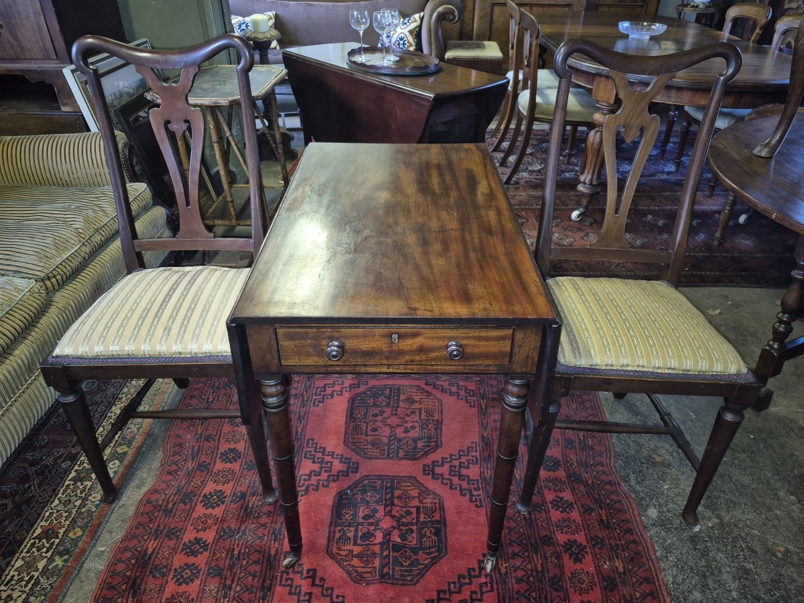 photo vinterior A Fabulous Quality Regency Cuban Mahogany Pembroke Side Table Cocus Wood Strung