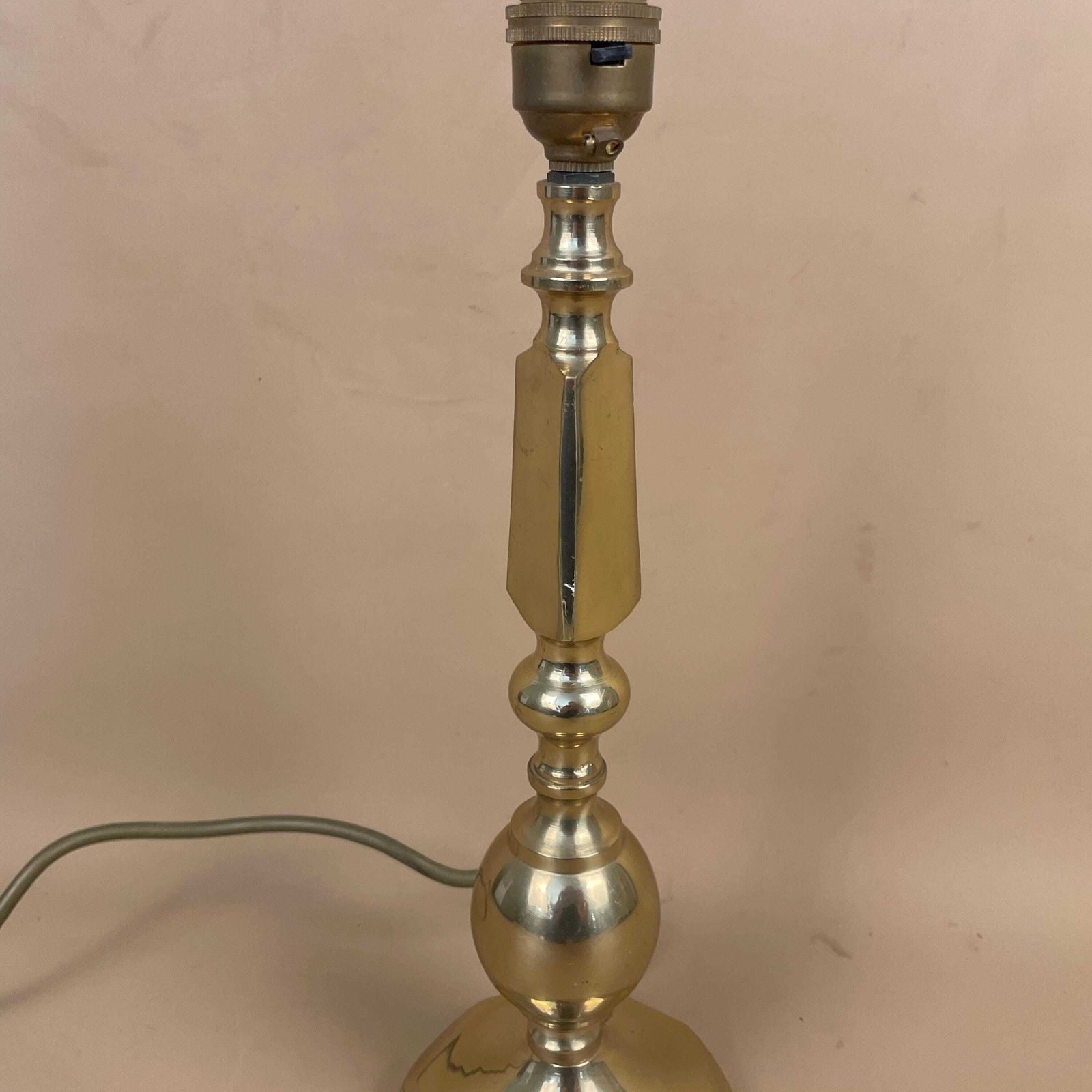 Antique Metal Gold Brass Lamp Light Bedside Side Table Desk Column Base Ornate Detail Medium Vintage Classic Round Base photo for sale