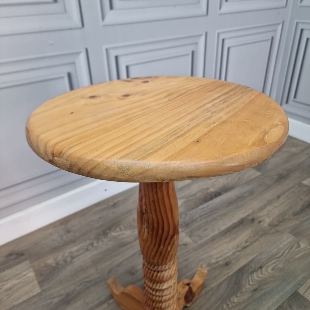 90.0 Vintage Side Wine Table Solid Wooden Round Rustic Ring Twist Pedestal Occasional photo
