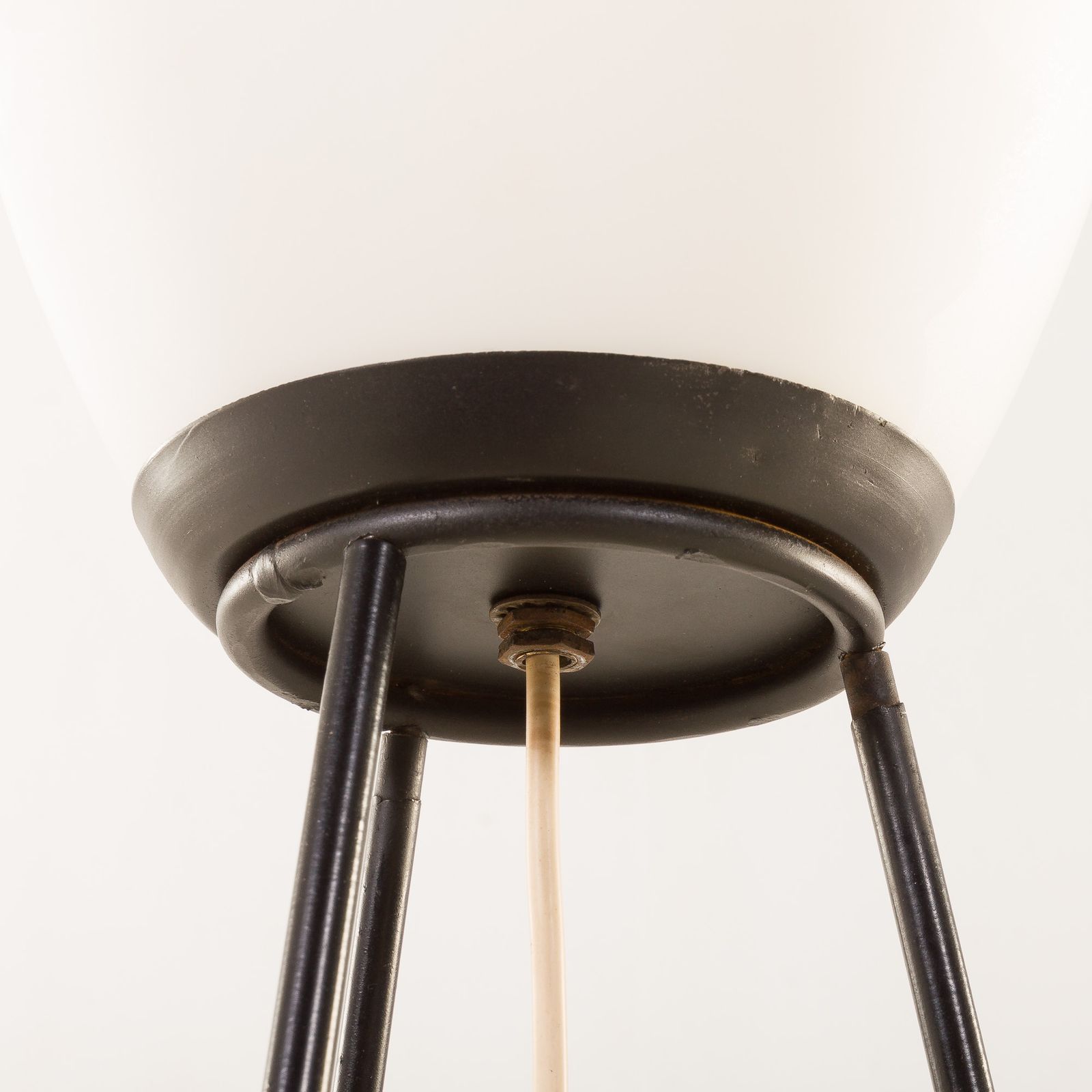 Italian Mid Century Floor Lamp With A Newspaper Rack In Stilnovo Style, 1960s photo vinterior