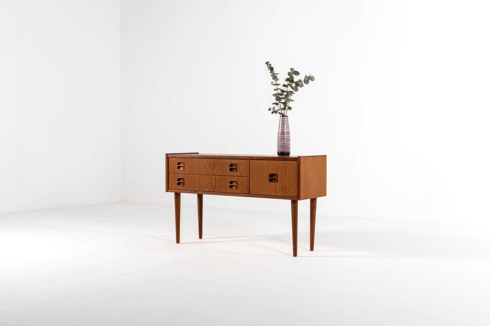 Mid Century Modern Danish Oak Sideboard / Chest Of Drawers 1960s photo for sale