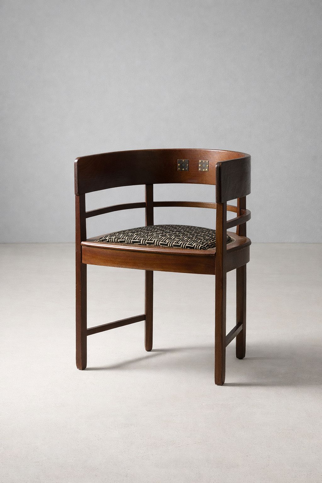 Fauteuil, Midden Europa, Begin 20e Eeuw, Met Ingelegde Rugleuning photo furniture