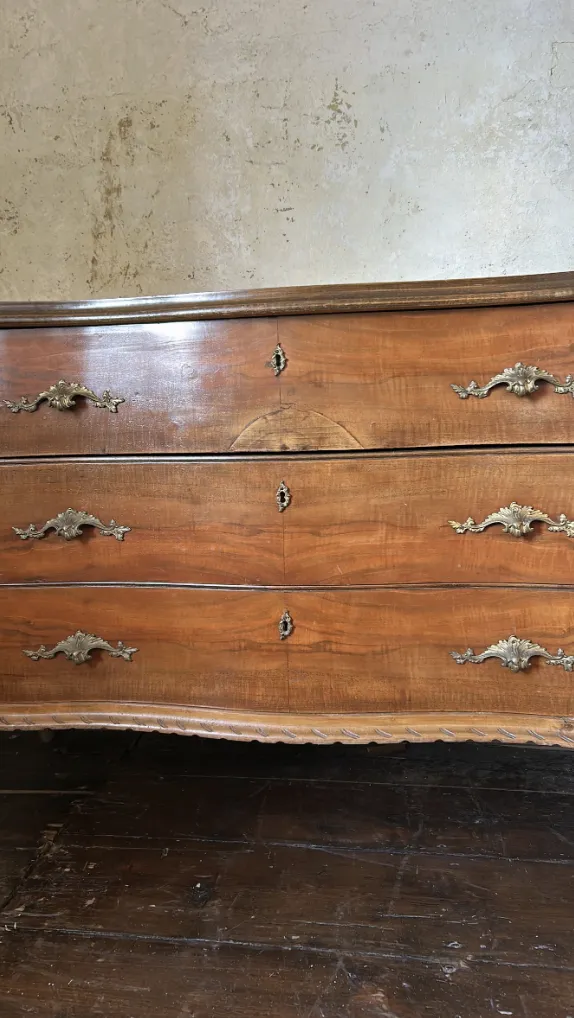 Antique French Serpentine Chest Of Drawers photo vinterior
