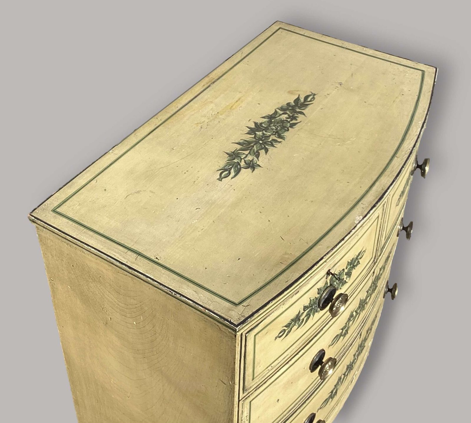 Charming Regency Painted Bow Fronted Chest Of Drawers photo vinterior