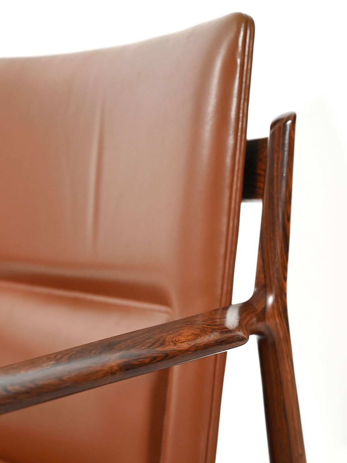 2430.0 Pair Of “Ark” Armchairs By Arne Vodder In Leather photo