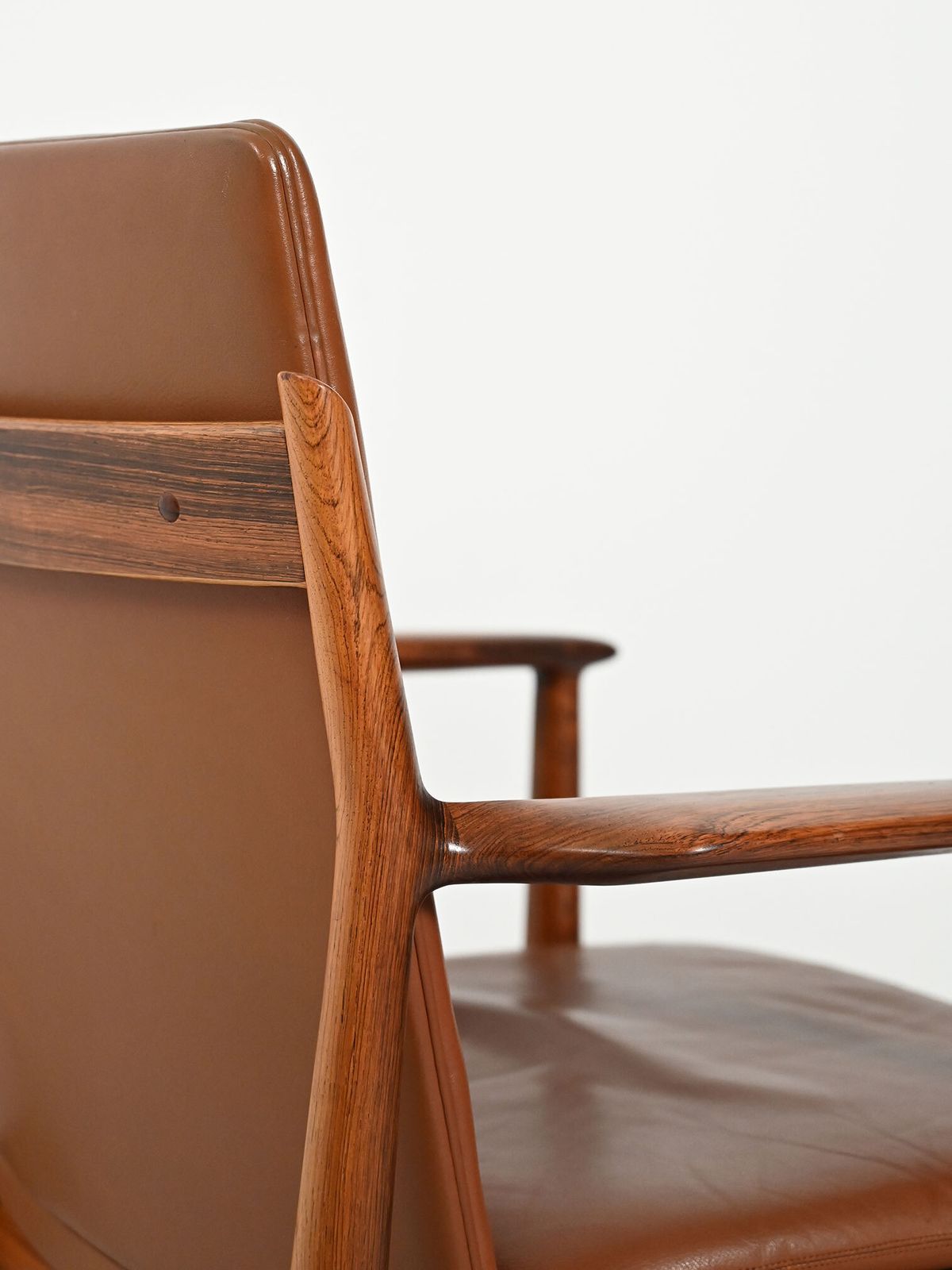 photo vinterior Pair Of “Ark” Armchairs By Arne Vodder In Leather