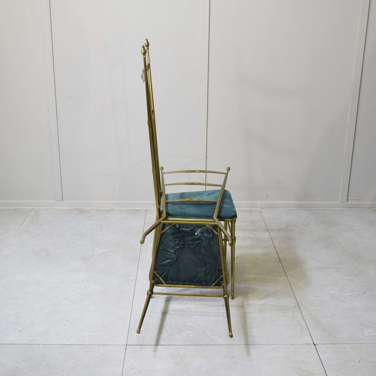 photo furniture Gaetano Descalzi Attribuite Due Sedie Chiavarine (Chiavari) 1950s.