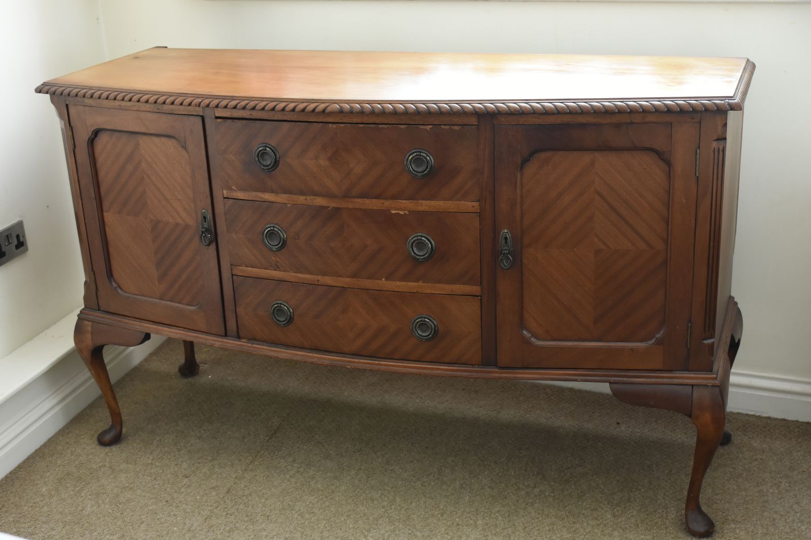Stunning Antique Queen Anne Style Sideboard