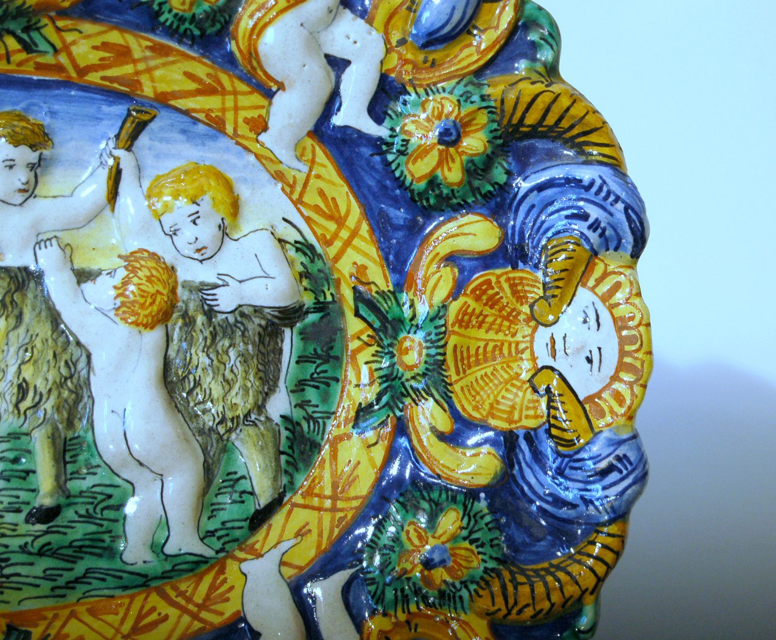 Majolica Plate / Imbres Manufactory Of Pavia / 18th Century photo 450.0