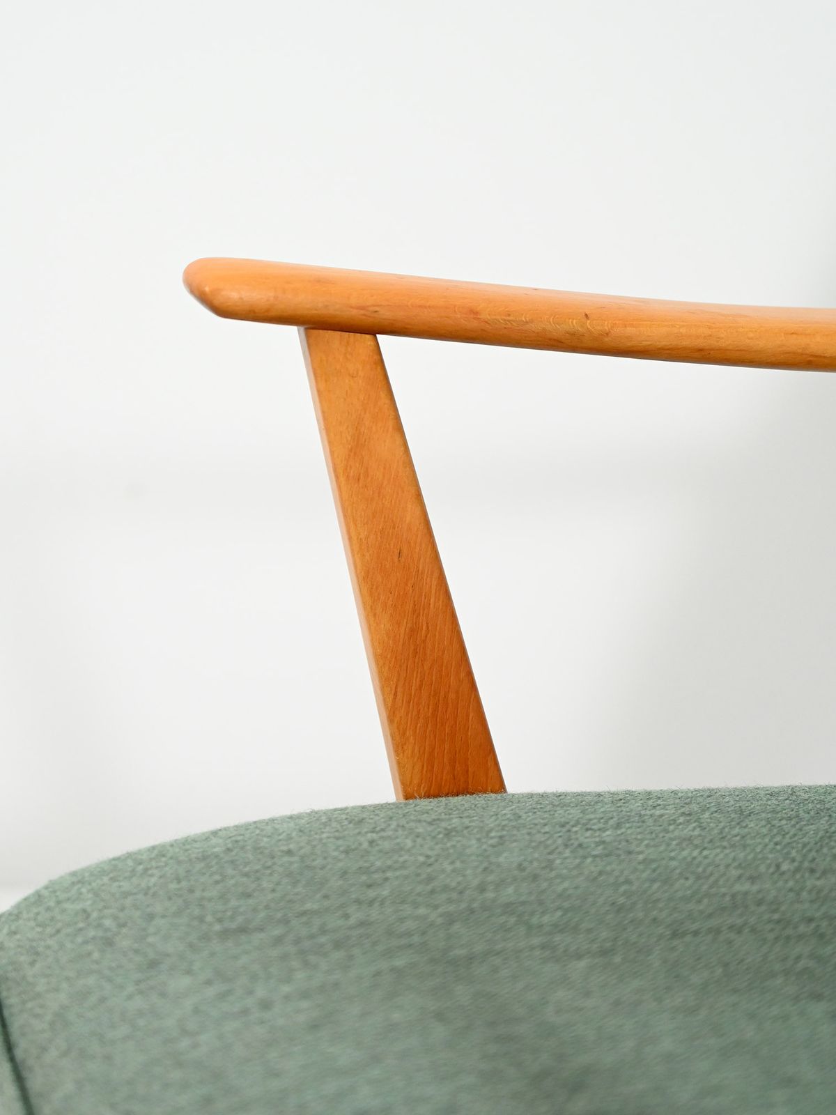Scandinavische Fauteuil, Ca. Jaren 1950–1960, Met Saliegroen Wollen Bekleding photo buy