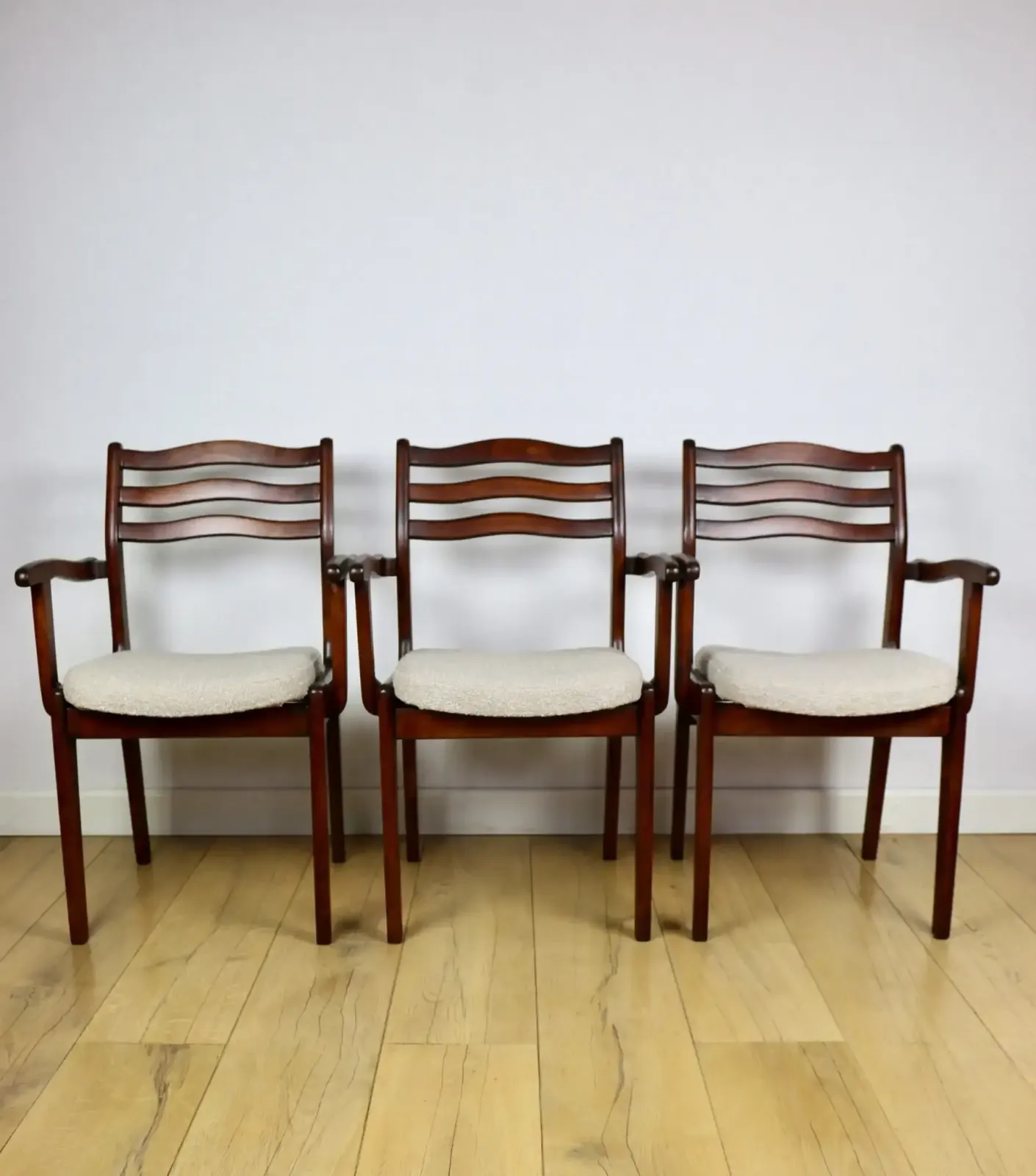 Vintage Beige Boucle Office Chairs   Set Of 3