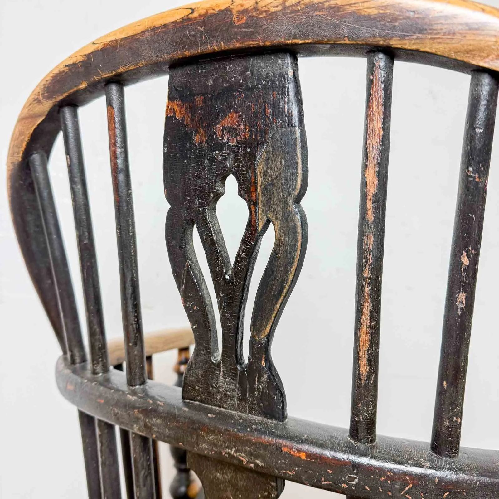 Antique Windsor Chair, Lovely Timeworn Patina photo buy