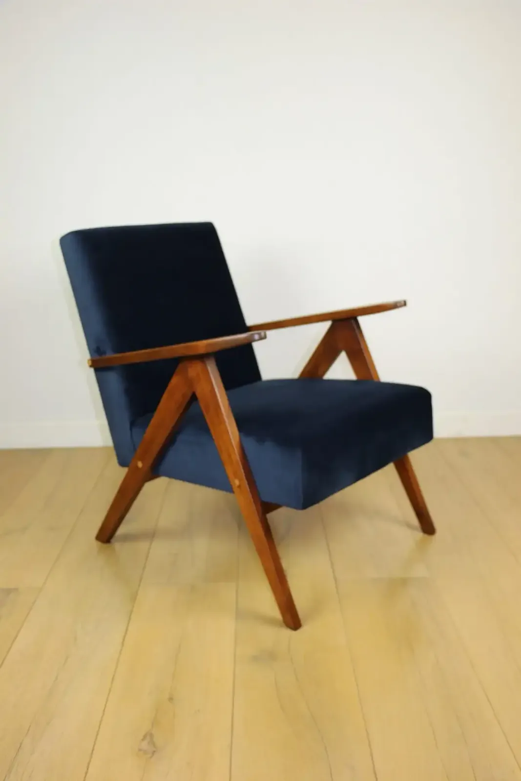 Classic Armchair Var B 310 1960s Vintage Navy Blue Velvet   Dark Wood