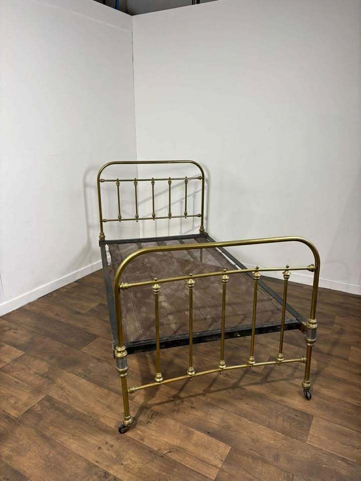 Victorian Brass & Iron Single Bed photo 359.0