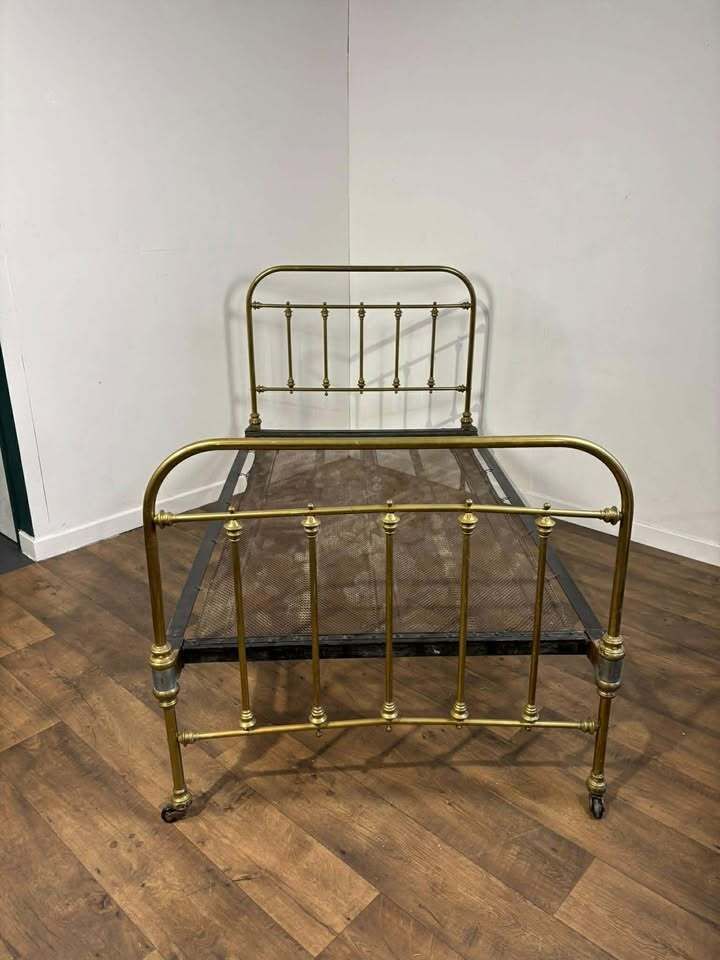 Furniture Victorian Brass & Iron Single Bed photo