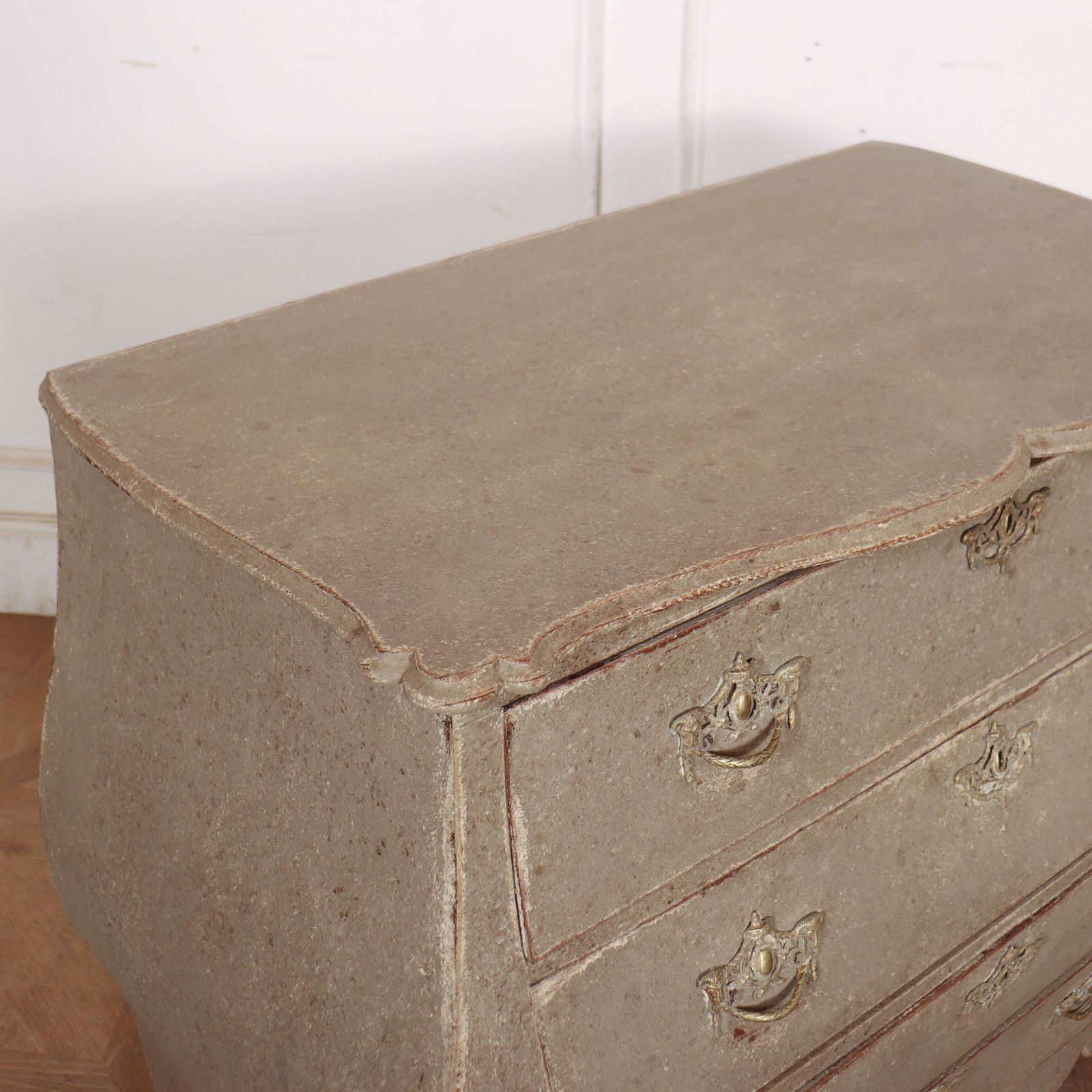 photo furniture Dutch Bombe Commode, 1800s, Antique