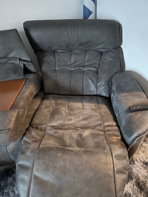 Electric Reclining 3 Seater Sofa – Dual Motor – Smiths The Rink, Harrogate photo 1600.0
