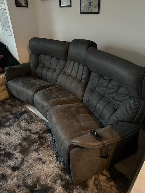 Electric Reclining 3 Seater Sofa – Dual Motor – Smiths The Rink, Harrogate photo buy