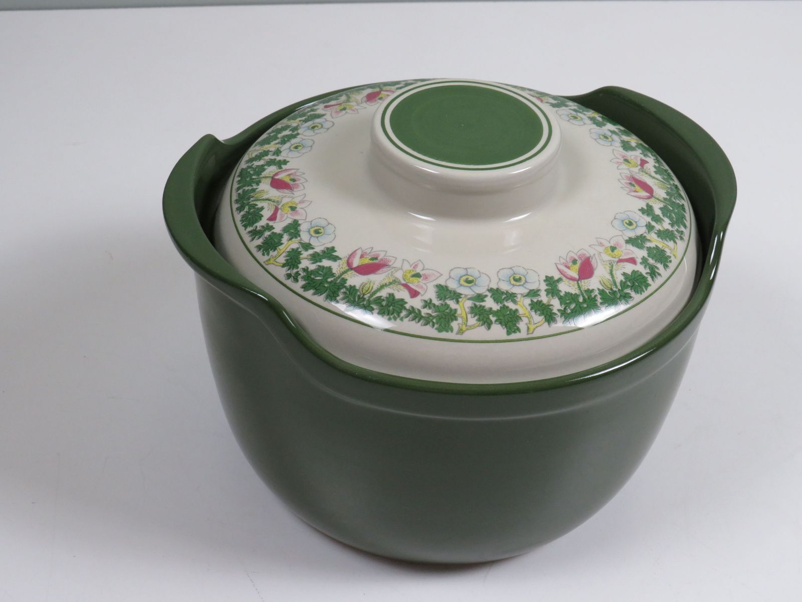 Mid Century Norwegian Figgjo “Anitra” Casserole – Model Mf 555 – 1960s–70s