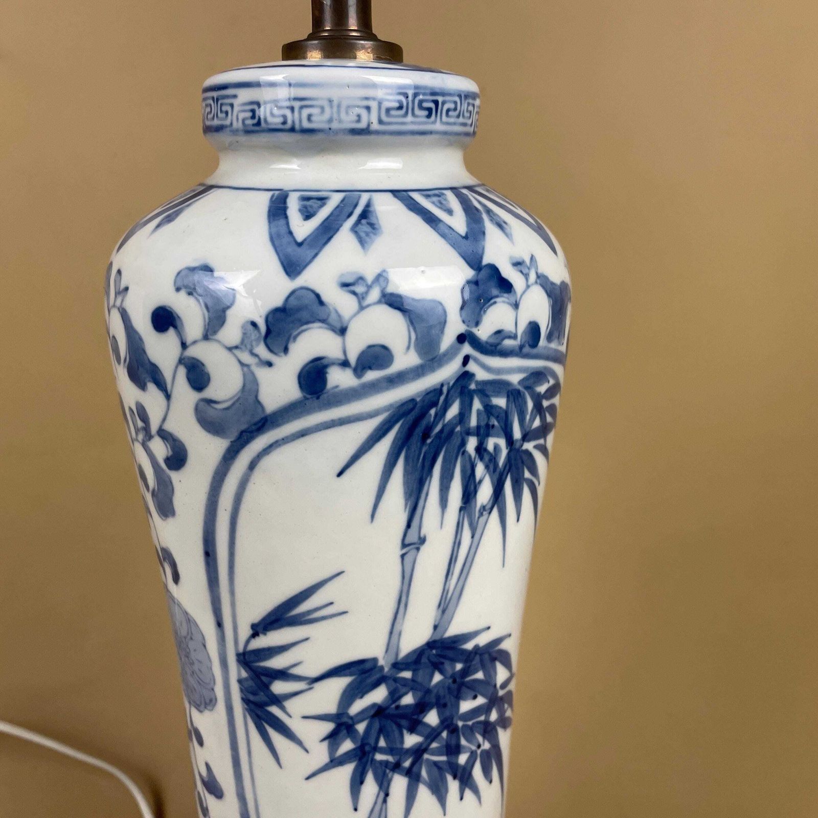 Oriental Ceramic Lamp Blue White Ginger Jar Hand Painted Floral Vintage Porcelain Table Lamp Classic Chinoiserie Ornate Pattern Wood Base photo furniture