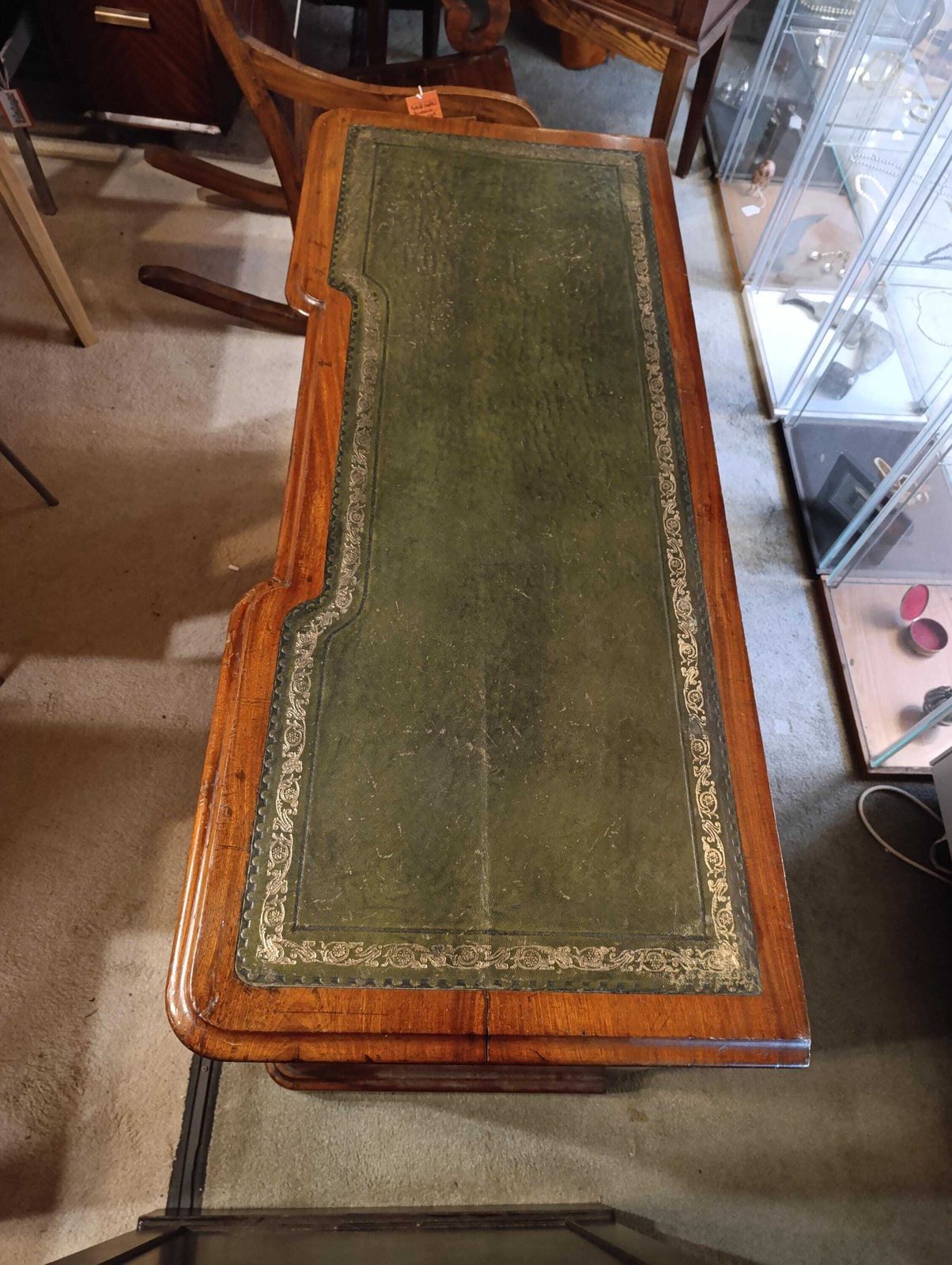 795.0 Victorian Mahogany Pedestal Desk With Green Tooled Leather Top photo