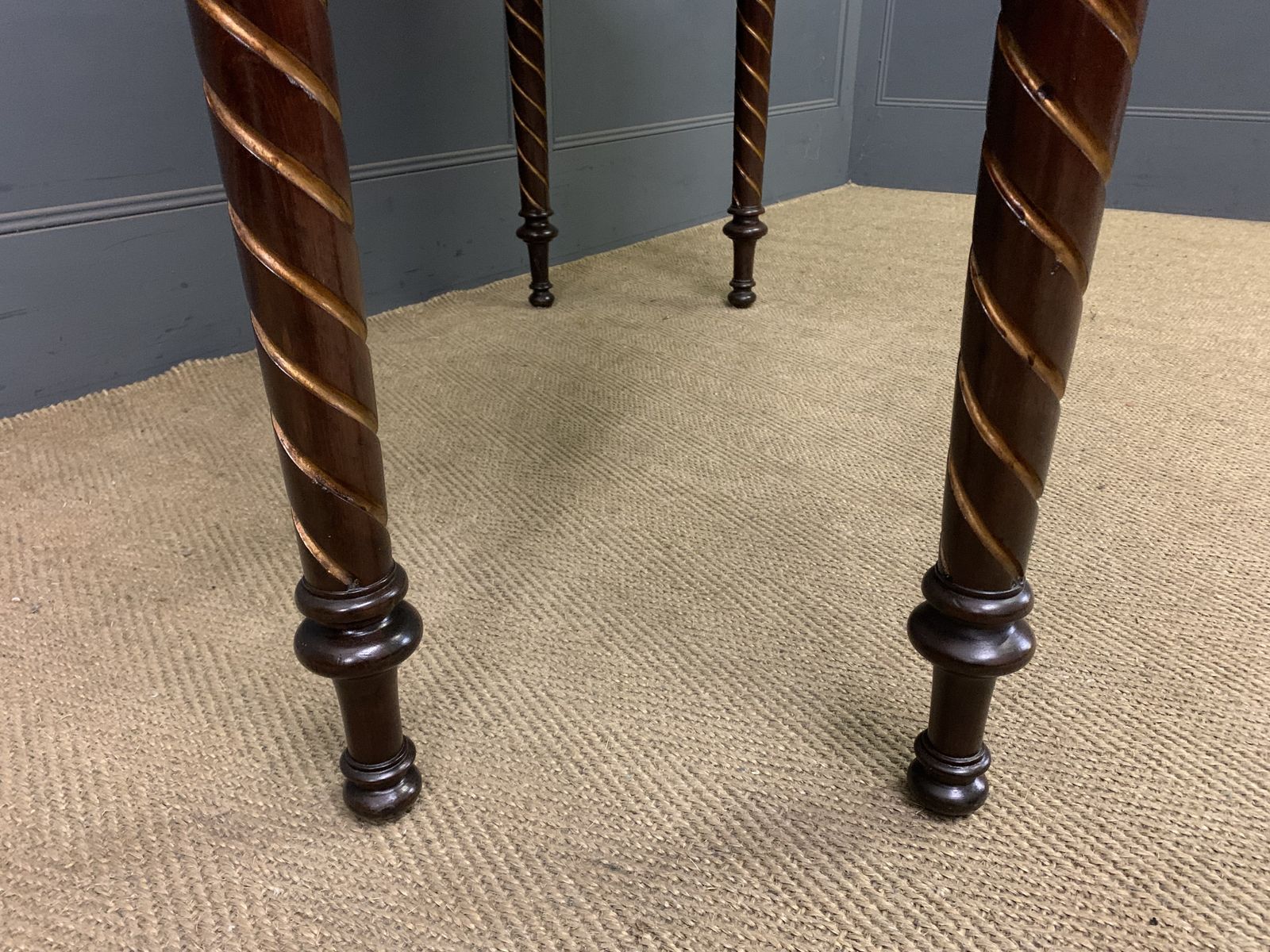 photo vinterior Victorian Mahogany Hall Table, 1800s
