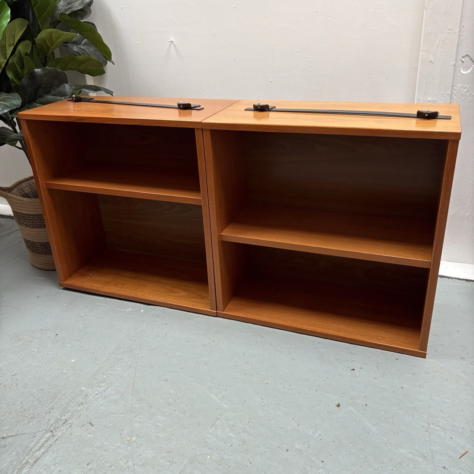 Pair Of Mcm Beaver Tapley 33 Floating 2 Section Open Teak Bookcases