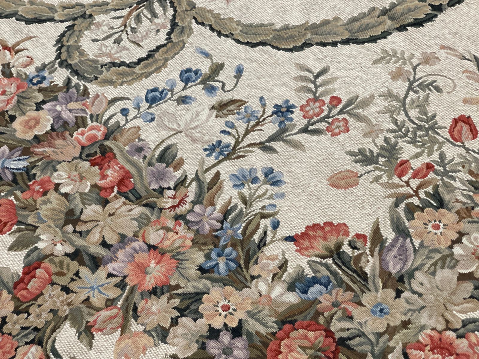 Traditional Carpet Floral Aubusson Rug Magnificent Handwoven Wool Needlepoint photo Textiles