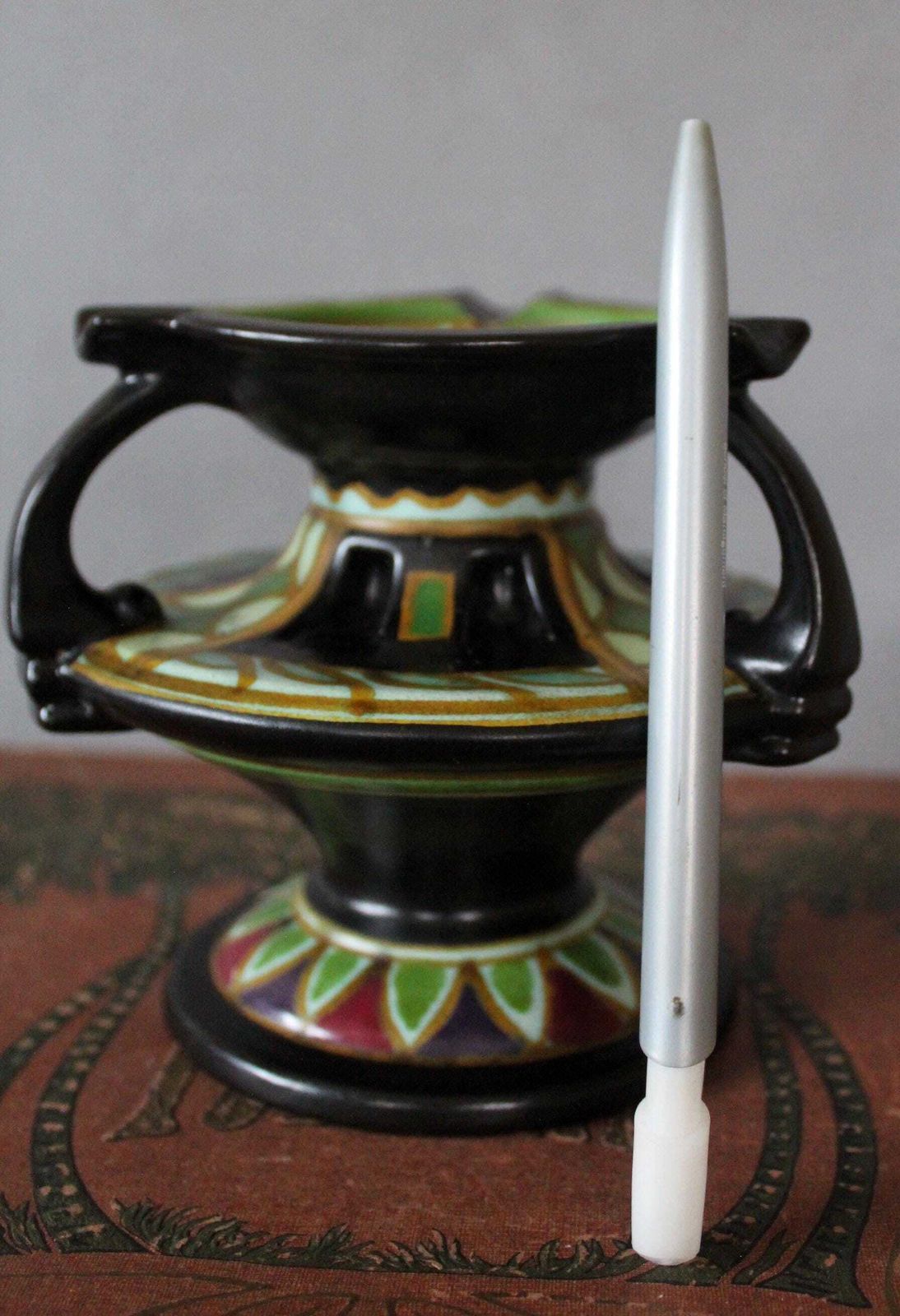 Rare Antique Art Deco Circa 1920s Gouda Arnheim Holland Art Pottery Tiered Ashtray Bowl, Dutch Signed Roma, Hand Painted photo vintage