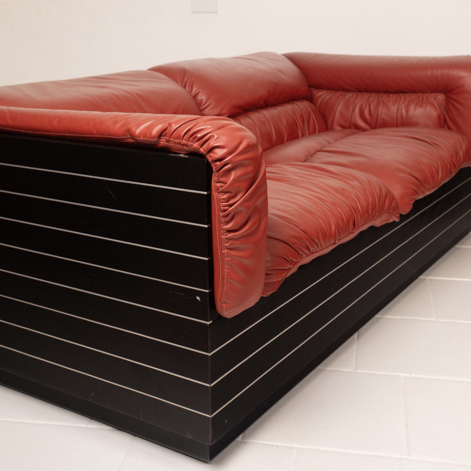 Pair Of Strato Sofas By Giovanni Offredi For Saporiti, 1970 photo buy