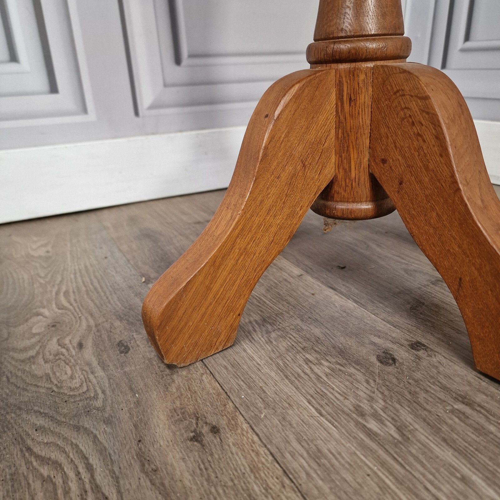 Furniture Vintage Wine Side Table Turned Pedestal Tripod Leg Plant Stand  Oak Wooden Top photo