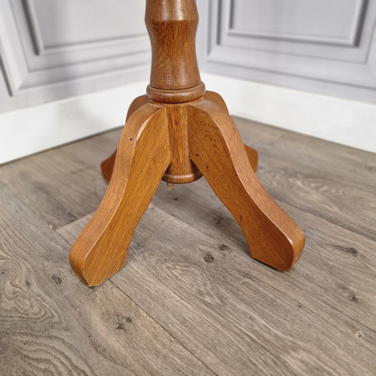 90.0 Vintage Wine Side Table Turned Pedestal Tripod Leg Plant Stand  Oak Wooden Top photo