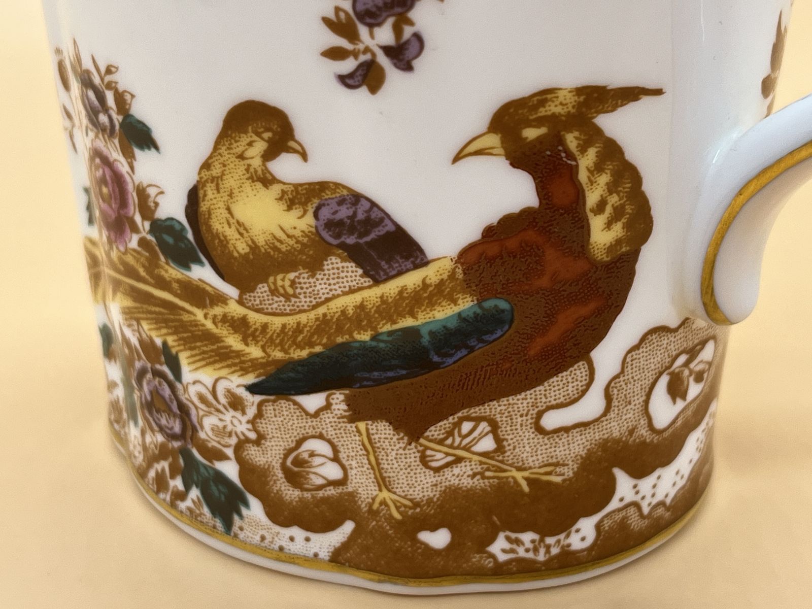 Royal Crown Derby China Olde Avesbury Set Of 3 Graduated Jugs. A73. 1st Quality. photo Home Decor