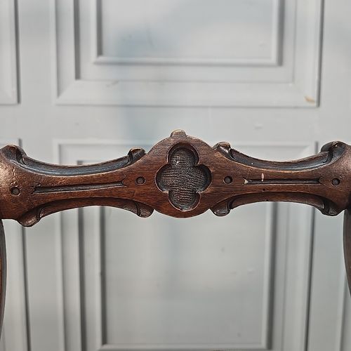 photo furniture Antique Victorian Bedroom Chair Walnut Cabriole Dining Carved Button Desk Seat