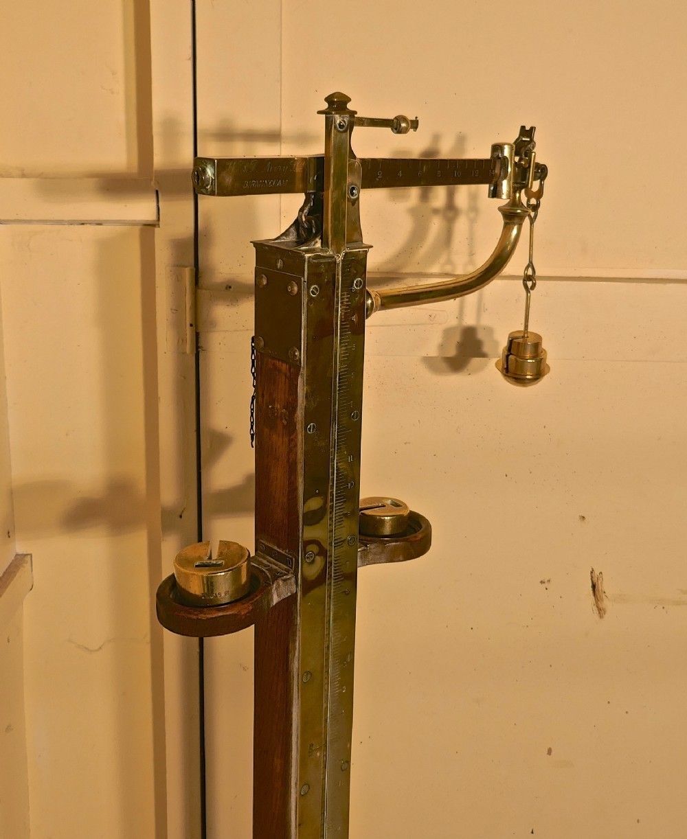 photo furniture Avery Brass Height & Weight Standing Jockey Scales From Market Rasen Racecourse