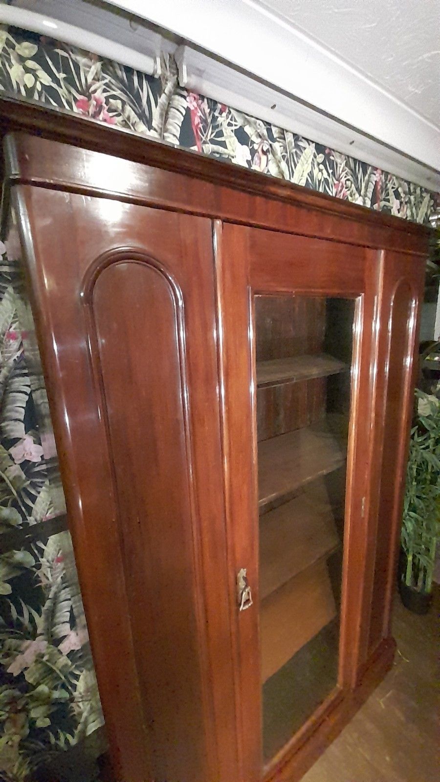 Superb Victorian Tall Bookcase With 1 Glazed Door And 4 Internal Shelves photo for sale