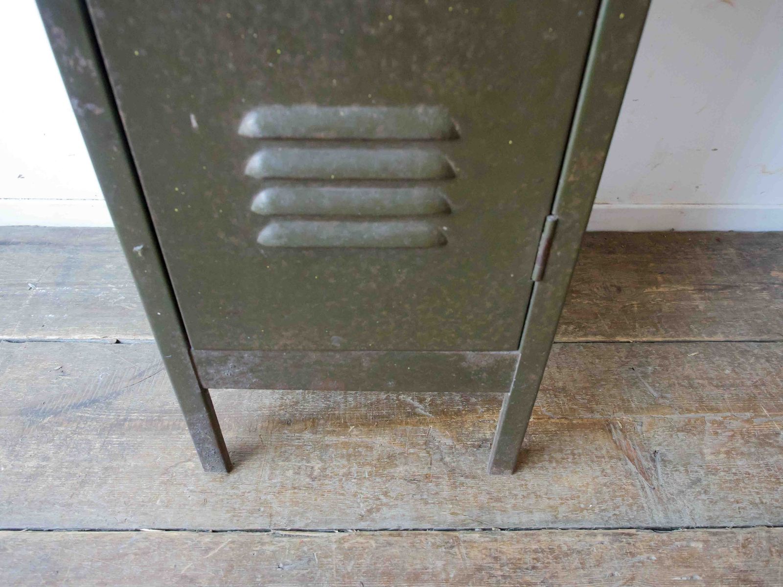 Metal Locker, 1930s, Industrial photo 325.0