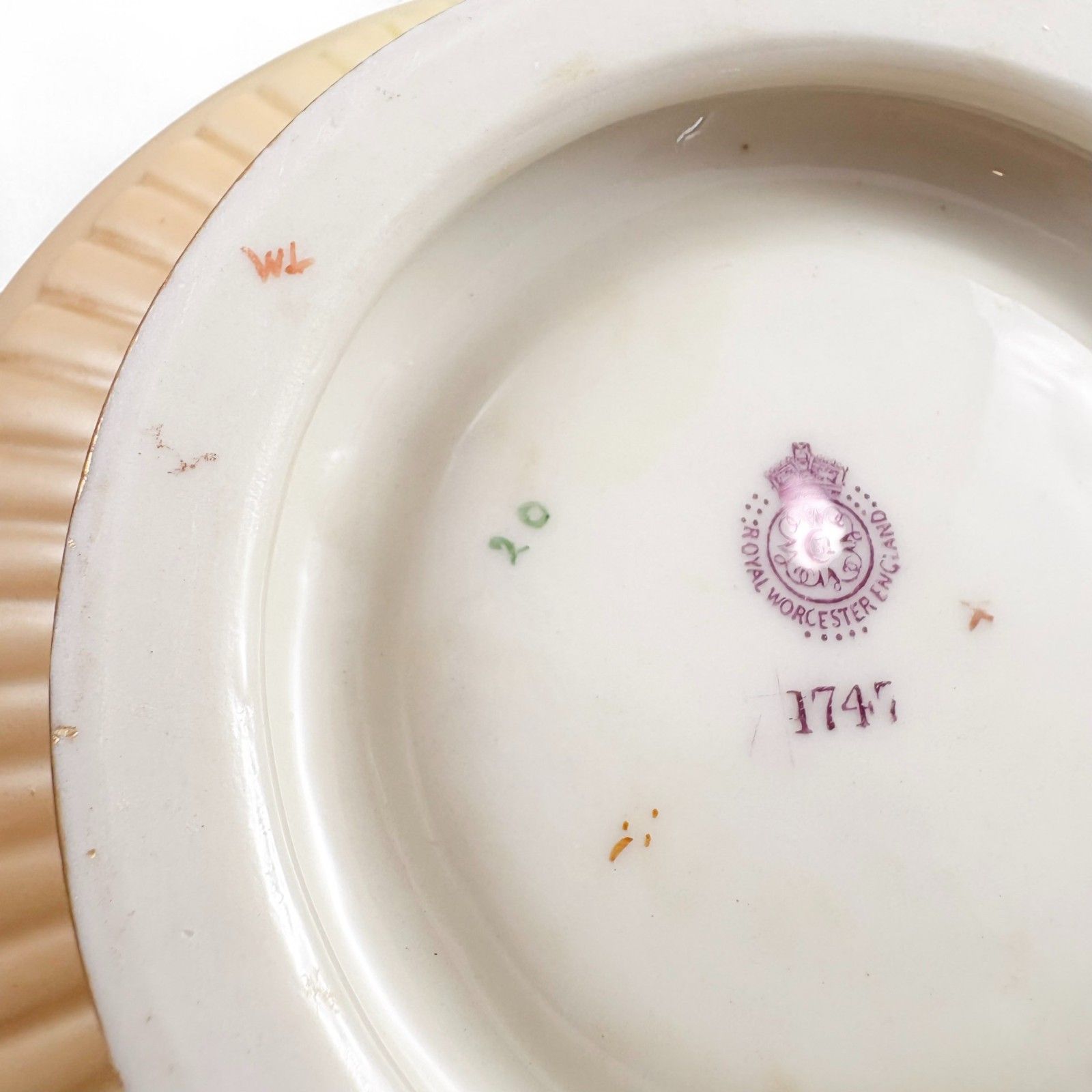 Antique Art Nouveau Royal Worcester Blush Ivory Vase 1903 Model 1747 photo vintage