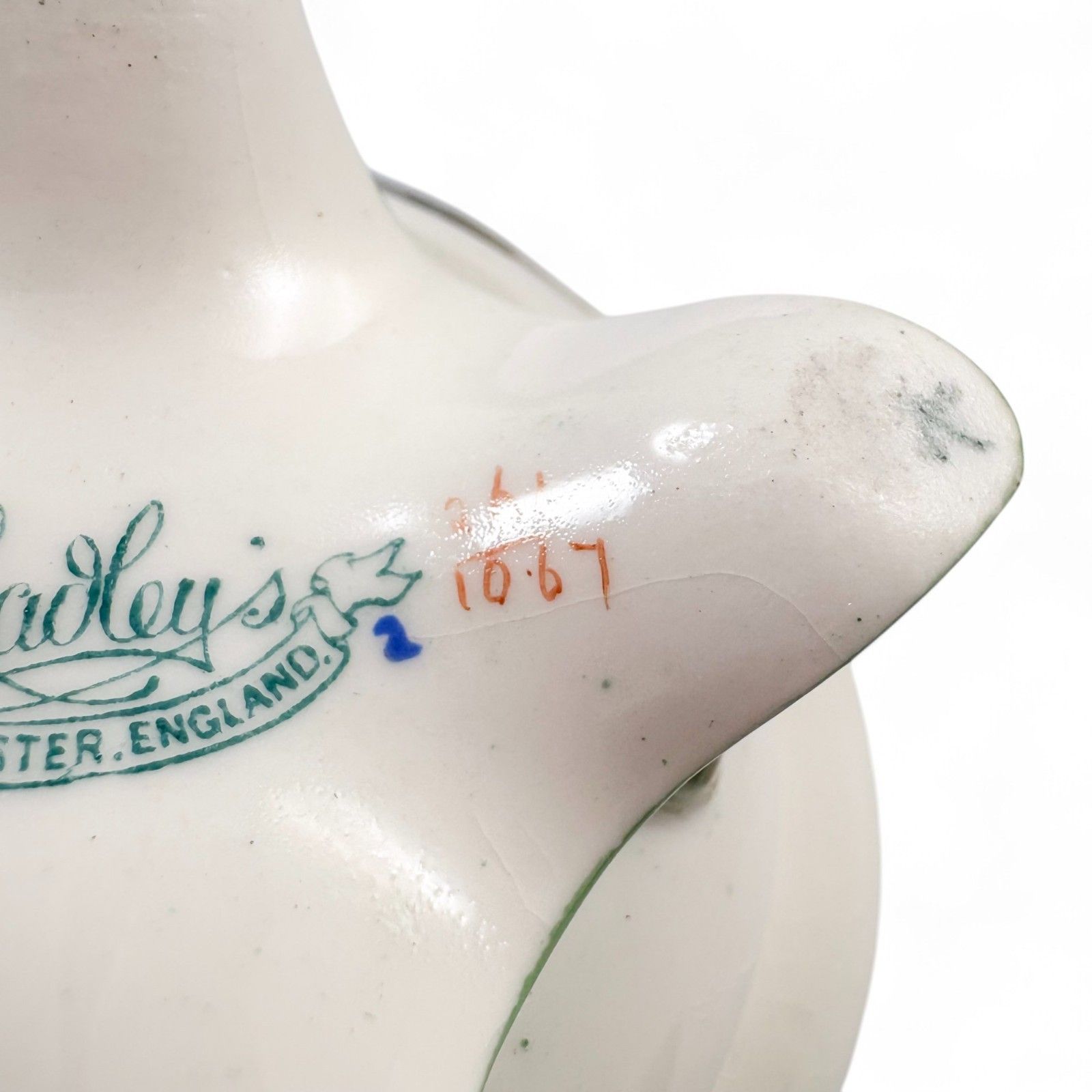 photo furniture Antique Art Nouveau Hadley’s Worcester Porcelain Rose Bowl Vase C. 1900