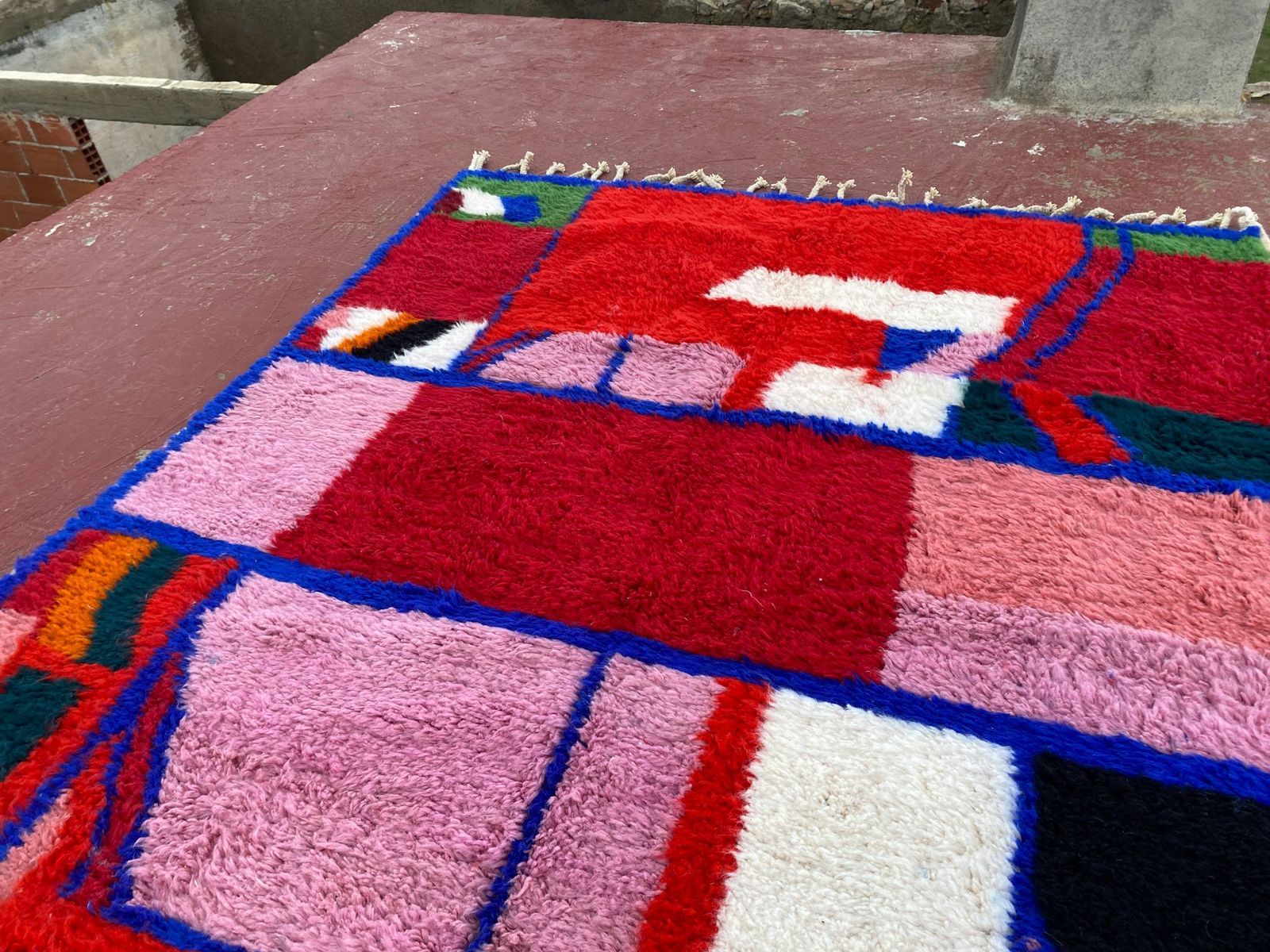 photo buy Contemporary Moroccan Beni Ouarain Rug 300x200cm – Bold Abstract Multicolour Wool Carpet