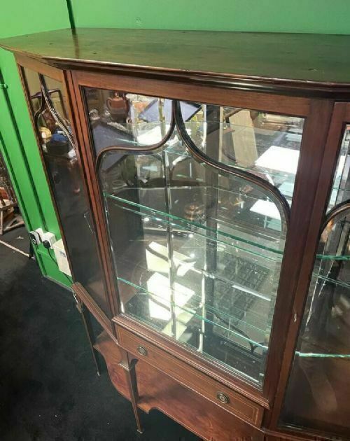 Fine 19th C. Mahogany Inlaid Mirrored Display Cabinet photo vinterior