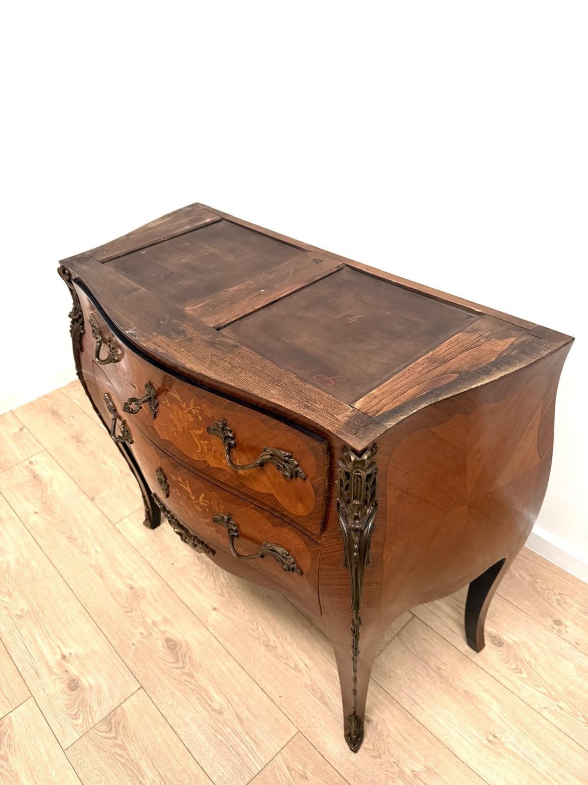 photo vinterior Louis XV Style Commode Superb Rare Sienna Pink Marble Delivery Available 0024